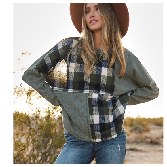 09 Boho Plaid Fabric Contrast Knit Top - Picture 4 of 5